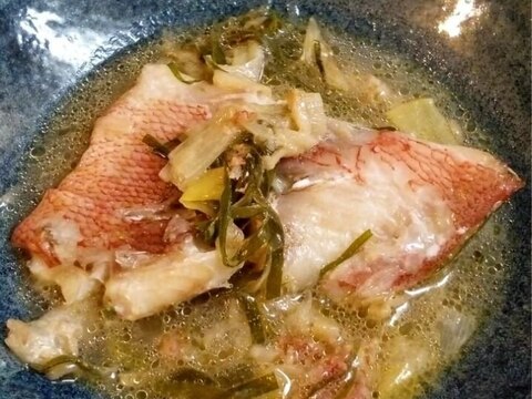 ナンプラーと香味野菜で♡白身魚のエスニックスープ煮